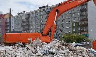 Вывоз строительного мусора с участка в Нижнем Тагиле недорого от 1557 руб. | 2Землекопа-Нжн